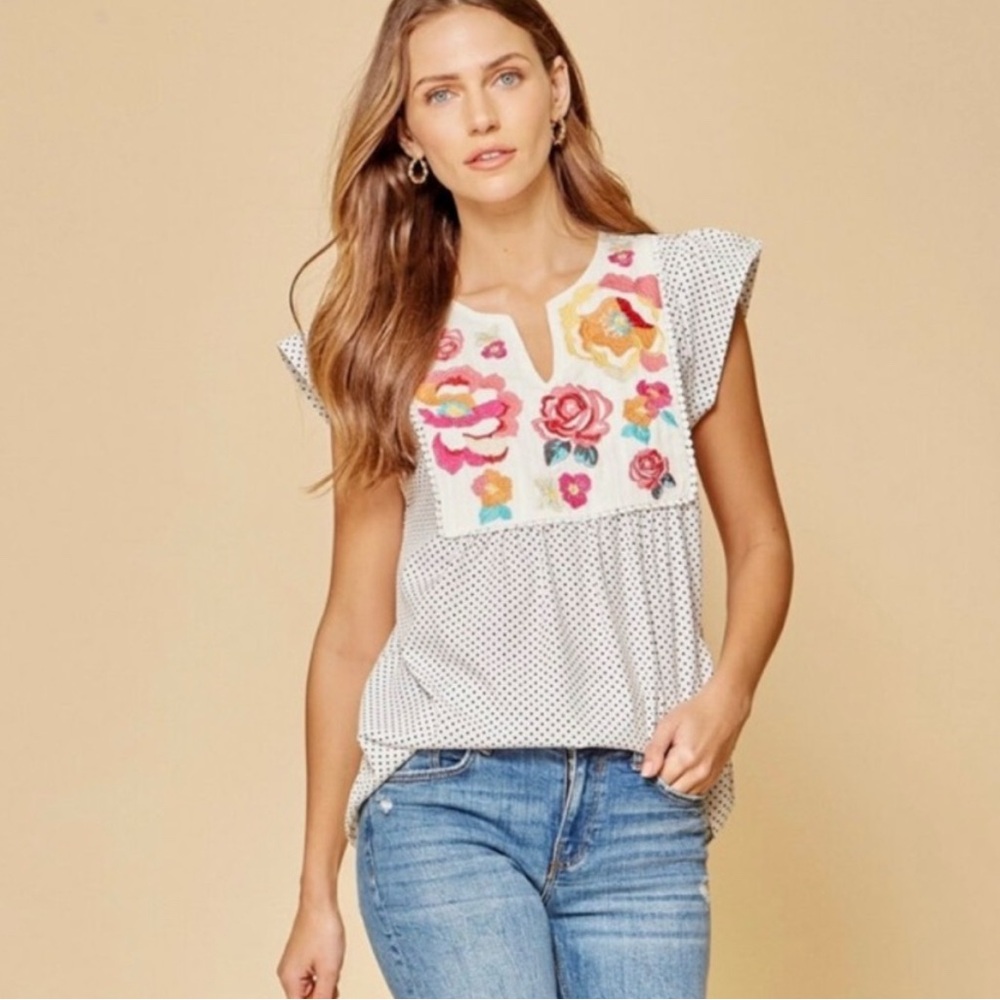 Savanna Jane White Polka Dot Floral Embroidered Top Size